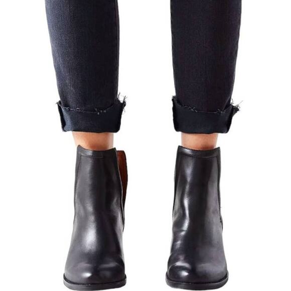 Jeffrey Campbell Oriley Cutout Ankle Boot Size 6.5 - Picture 3 of 12